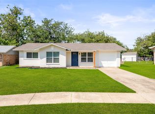 2751 Cartwright St, Irving, TX 75062