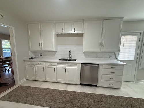 1017 E Colton Ave Photo 1
