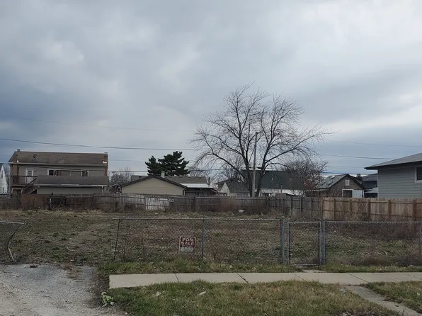 7710 Lockwood Ave, Burbank, IL 60459