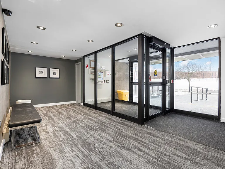 27 Vanier Dr — Photo 16