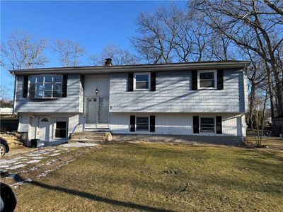 8 Carol Ann Ave, Smithfield, RI, 02917