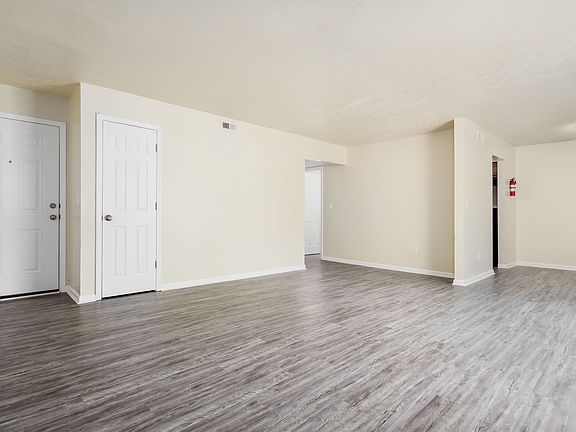 3rd image of 4262 Concord Ln #1