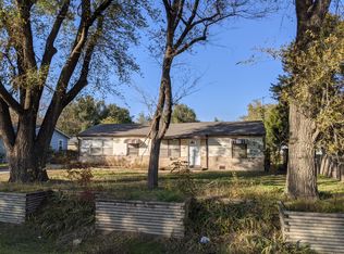 1626 E 43rd St S, Wichita, KS 67216