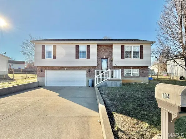 704 Houser St, Park Hills, MO 63601