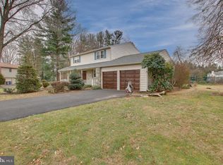626 Bobwhite Ln, Huntingdon Valley, PA 19006