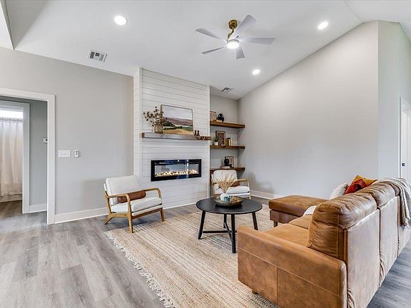 4th image of 4304 N Sunny Ct