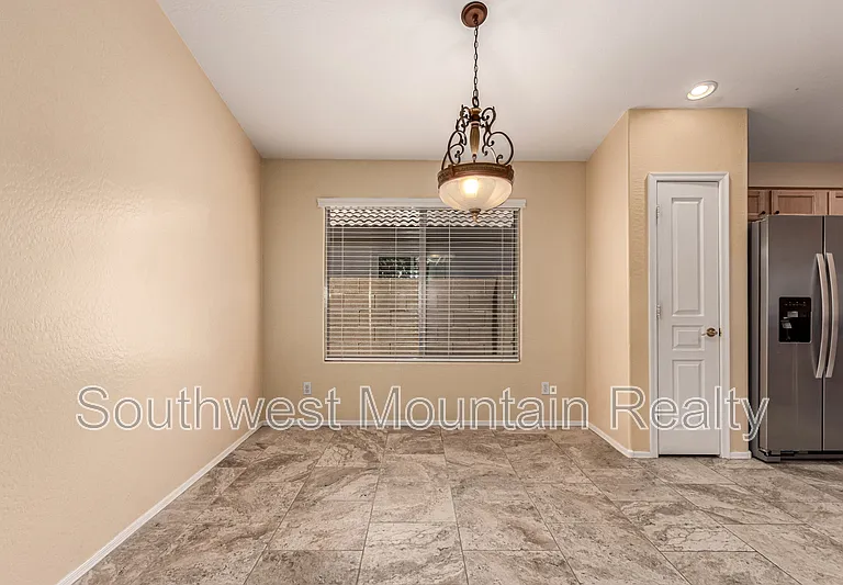33782 N Mercedes Dr — Photo 10