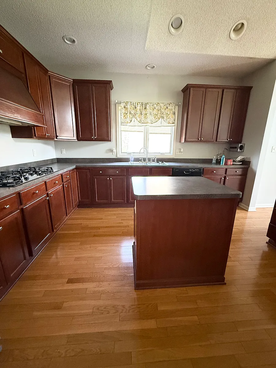 Building Photo - 147 Haverford Ln