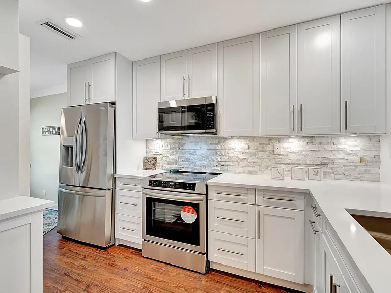 5770 Princess Palm Ct #F — Photo 4