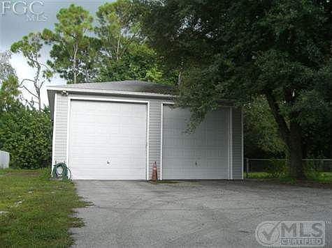 Detached Large 2 Bay Garage