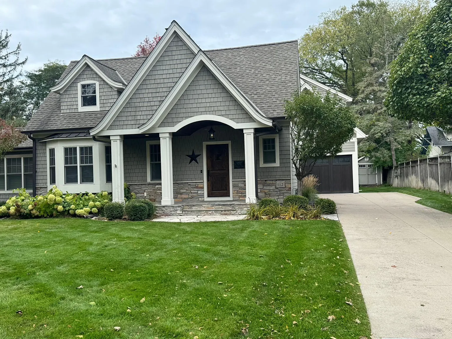 4 bed, 3774 sqft, $5,400 — Photo 1
