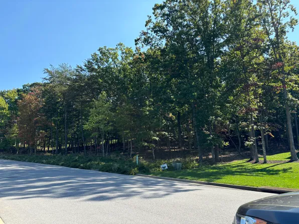 5530 Hunt Camp Rd #1A, Roanoke, VA 24018