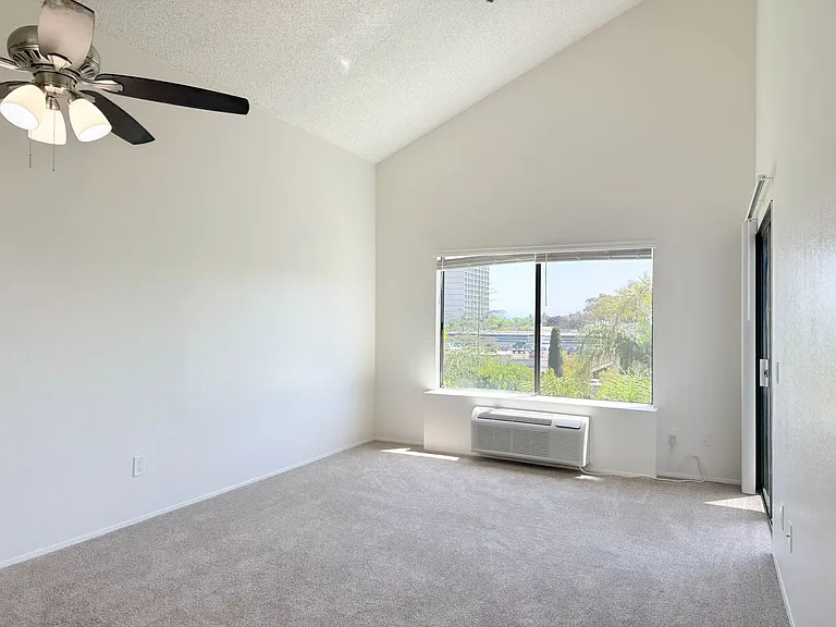 One park Apartments — Photo 99