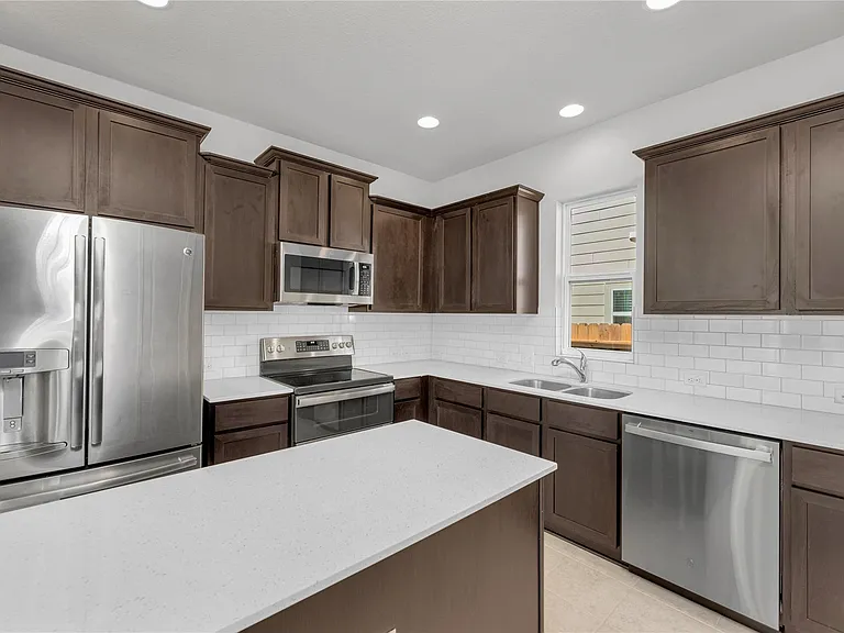 9505 Morning Iris Dr — Photo 8