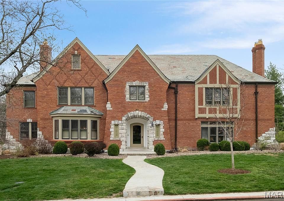 1st image of 80 Lake Forest Dr
