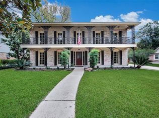 1015 Kanah Ln, Houston, TX 77090