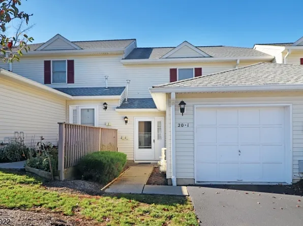 20-1 Dara Dr, East Hanover Twp., NJ 07936