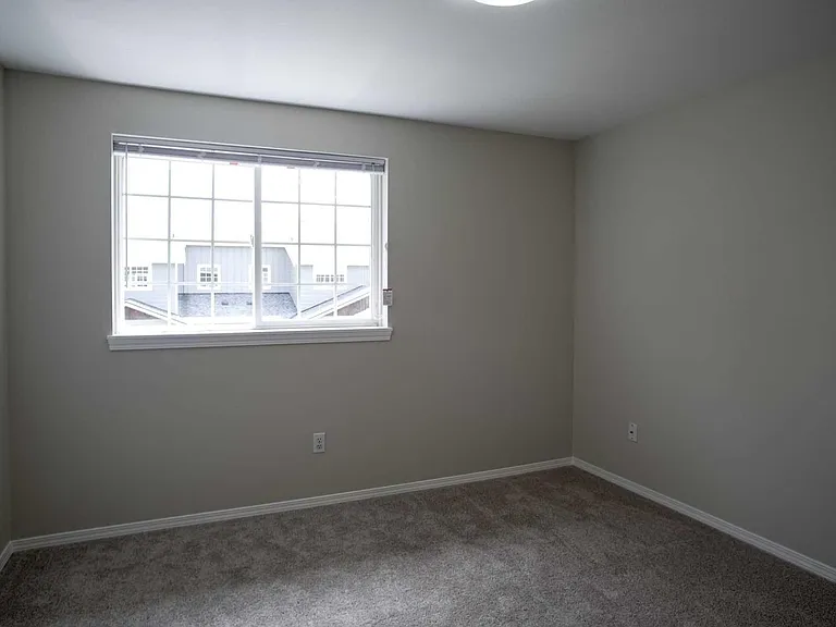 20801 110th Ln SE — Photo 6