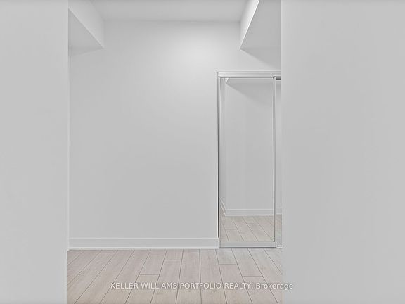 2nd image of 15 Mercer St #1408