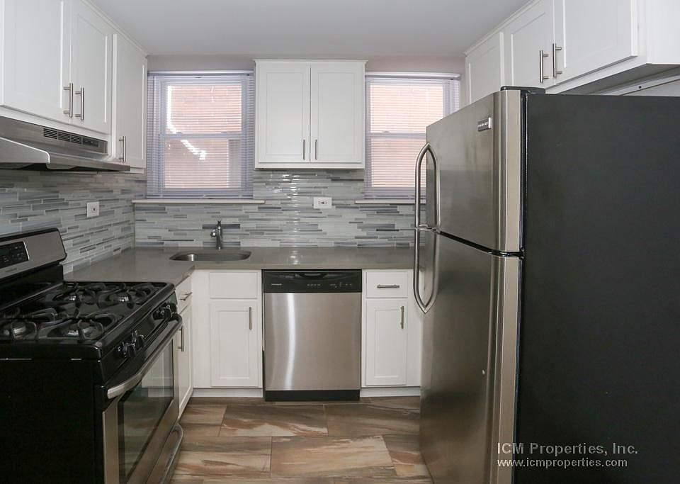 1st image of 2326 N Southport Ave #G5