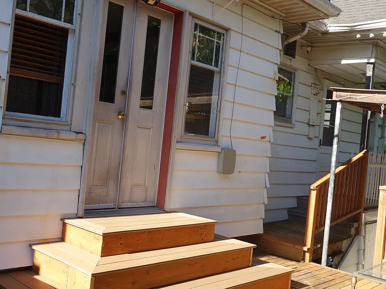 2312 Minor Ave E #A — Photo 29