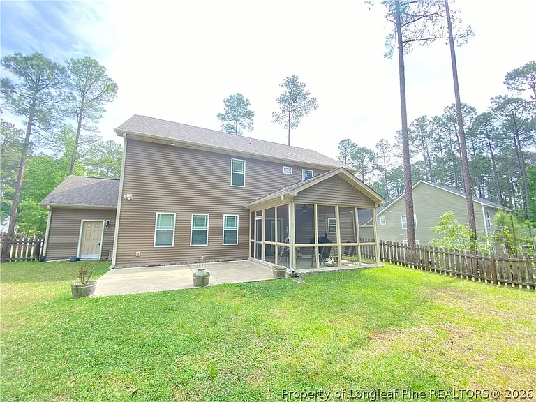 351 Maplewood Dr — Photo 16
