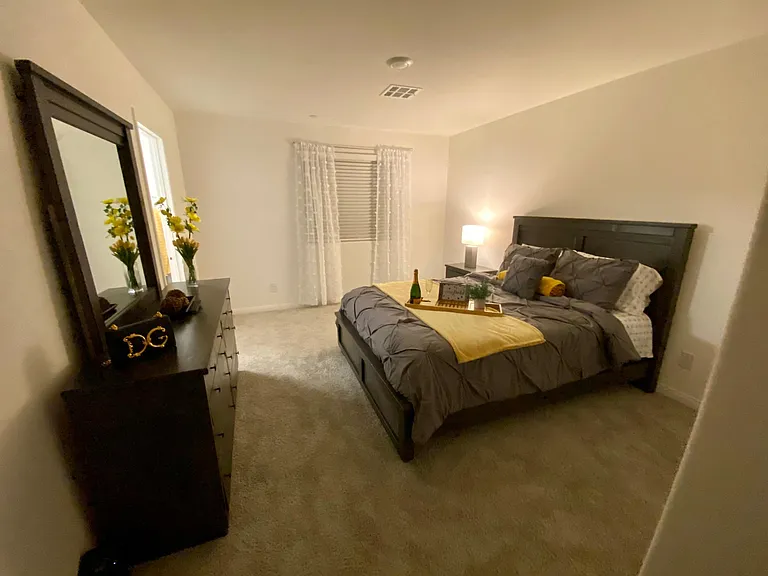 2828 Mosaic Moon Ln — Photo 34