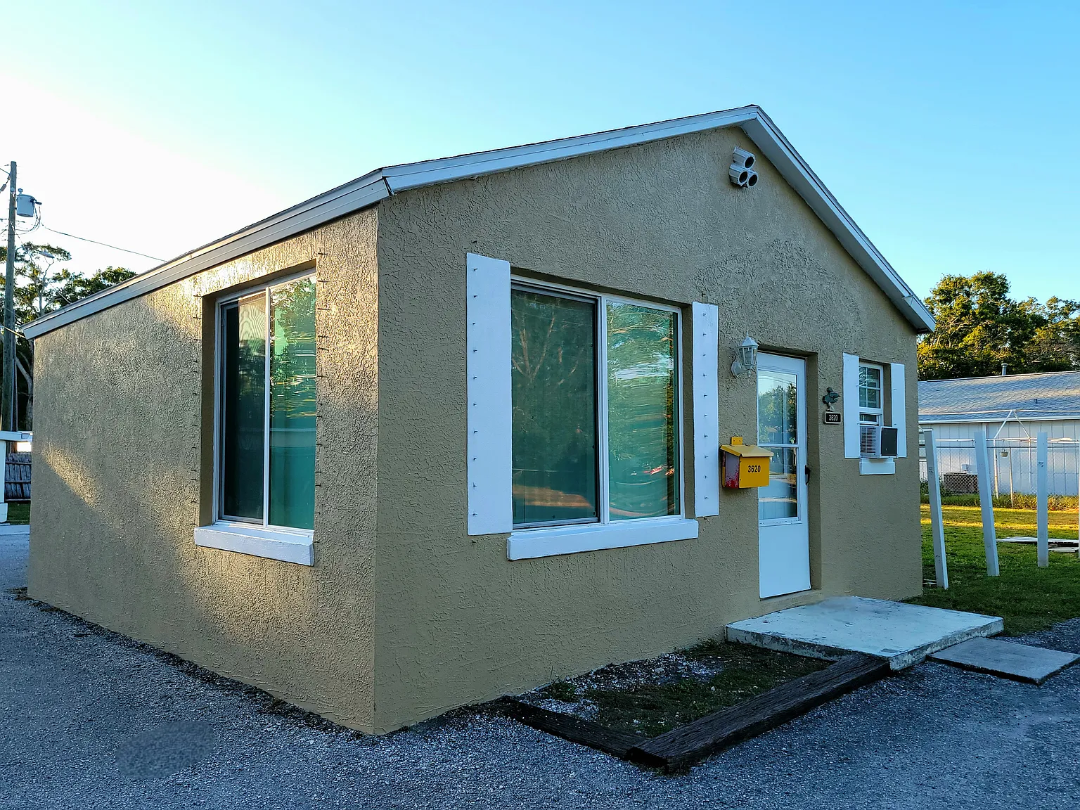 1 bed, 484 sqft, $1,200 — Photo 1