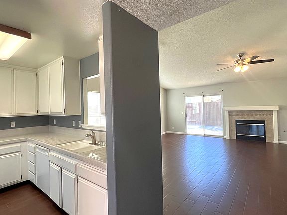 4th image of 3105 Silver Spur Way