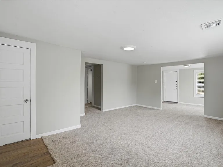 1214 Jones St — Photo 8