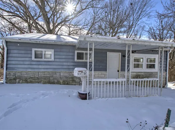 1901 Indiana Ct, Decatur, IL 62521