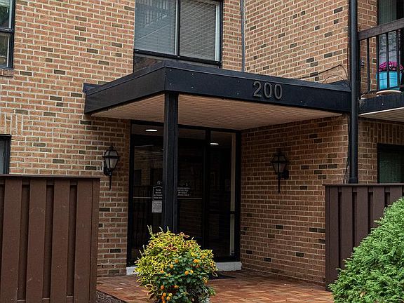 4th image of 1680 Huntingdon Pike APT 210