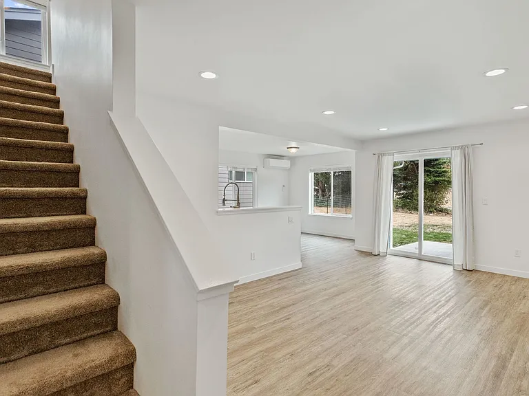 1789 NW 5th Ave — Photo 5