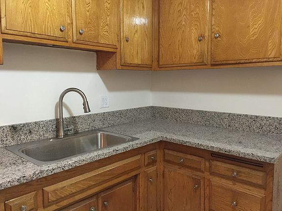 2nd image of 302 N Winnipeg Pl