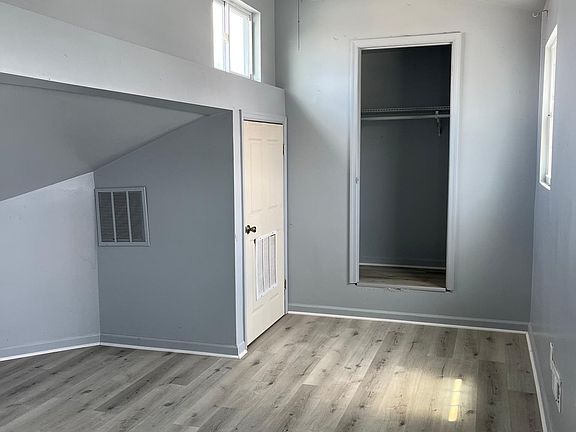 Private bedroom on top floor - rented