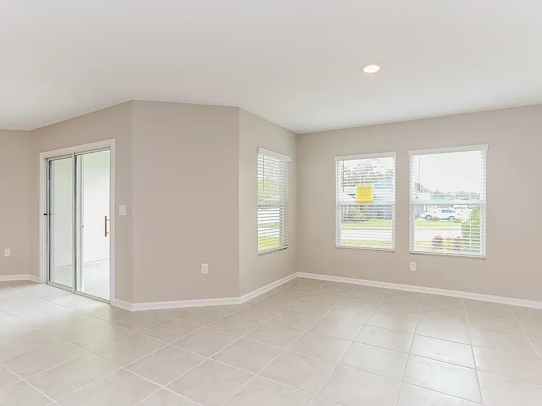 9330 Joannes Way — Photo 4