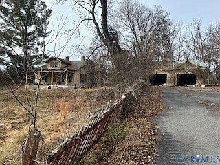 5th image of 251 Middlebrook Rd