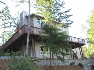 450 Island Dr NW, Bremerton, WA 98312