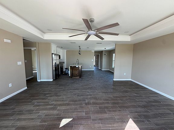 5th image of 35 Gilberto St
