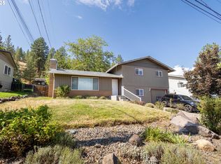 108 Walnut St, La Grande, OR 97850