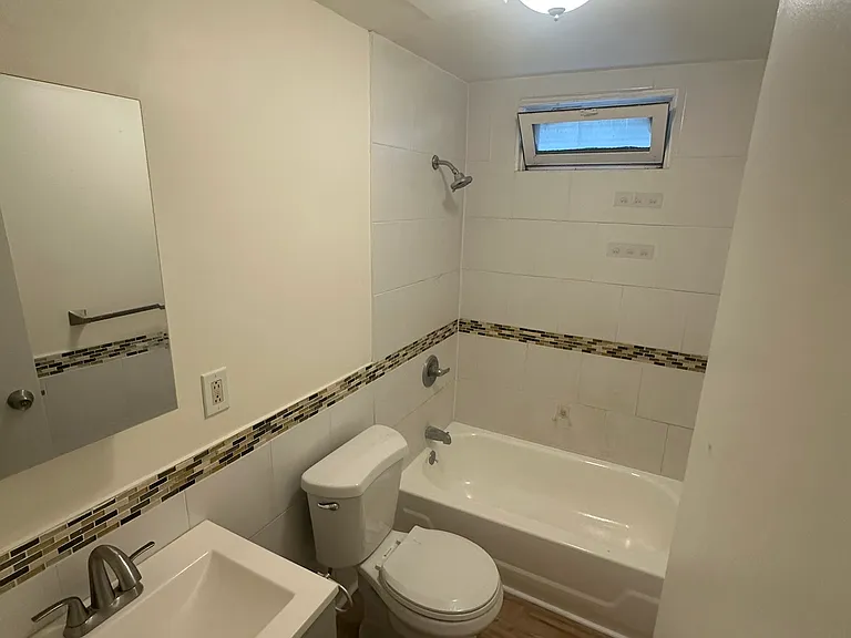 398 Bradford St #1 — Photo 10
