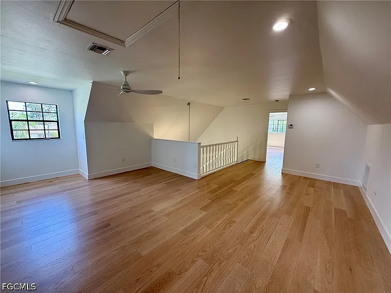18422 Huckleberry Rd — Photo 16