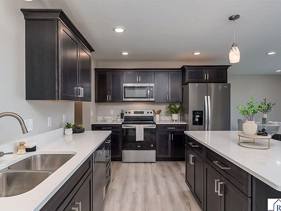 3rd image of 3218 Scotch Ln