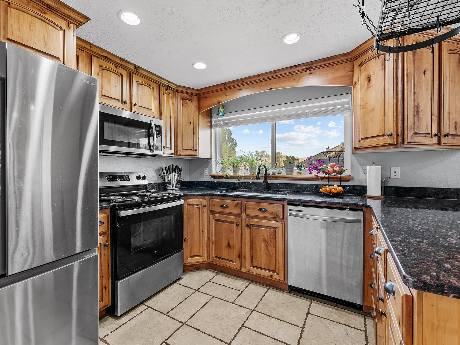 421 N 500 W — Photo 4