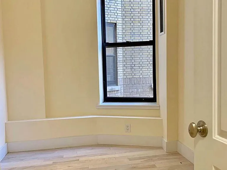 643 W 171st St #52 — Photo 3