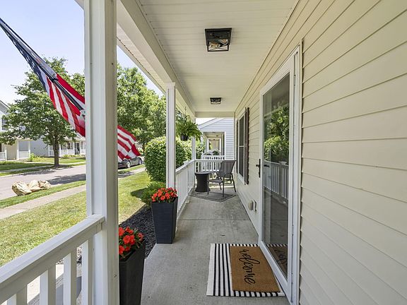 3rd image of 6109 Treaty Ln #207