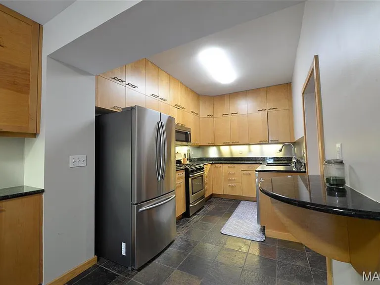 8045 Watkins Dr — Photo 25