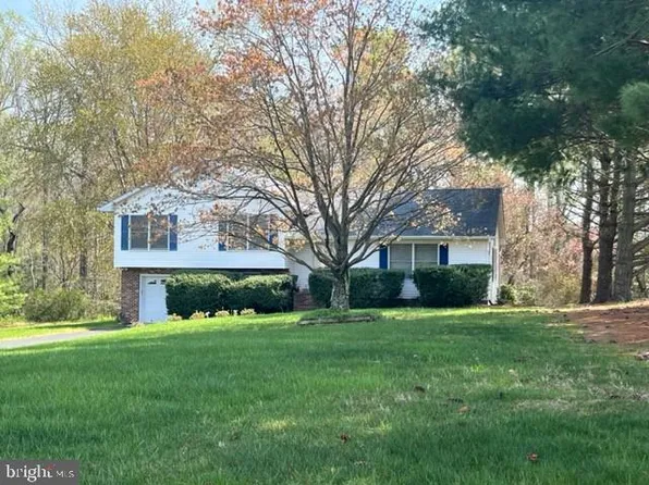 24014 Abells Run Dr, Hollywood, MD 20636