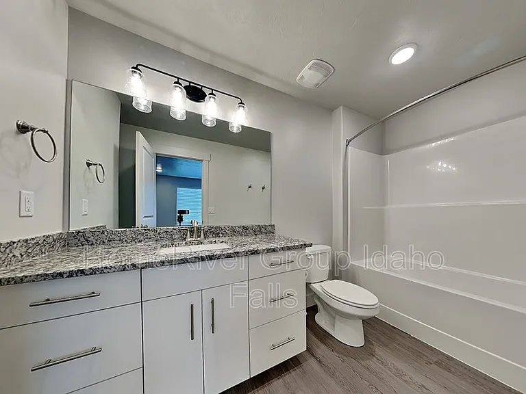 651 S 2400 W #3102 — Photo 10
