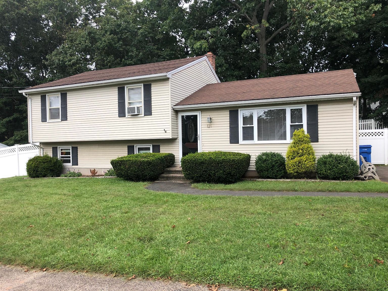 121 Anns Farm Rd, Hamden, CT 06518 Zillow